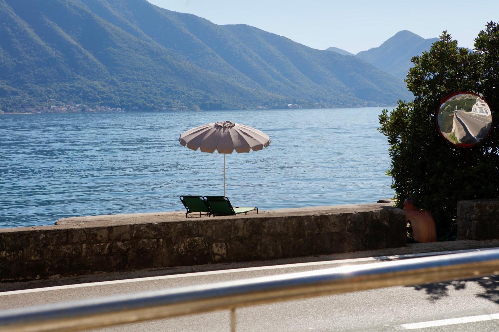Waterfront Apartments Kotor Exterior photo