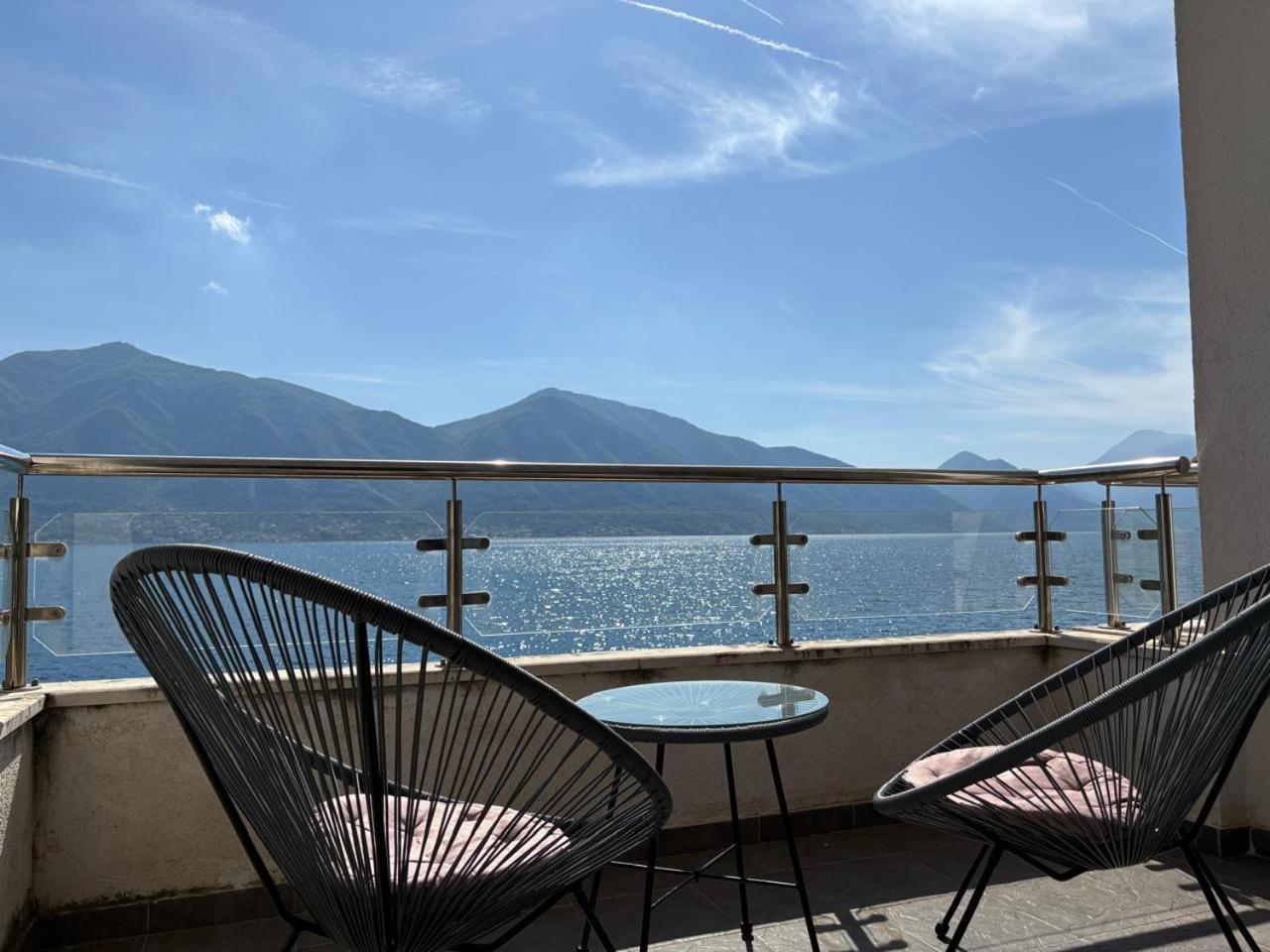Waterfront Apartments Kotor Exterior photo